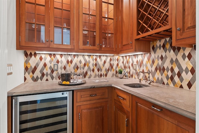 5 Club Way, Mount Kisco, NY 10549 - indoor wet bar with wine cooler and tasteful backsplash