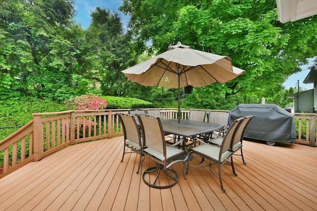10 Linda Ln, Plainview, NY 11803 - deck featuring outdoor dining space and a grill