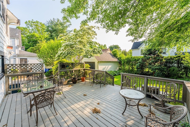 5 Cary Rd, Great Neck, NY 11021 - view of wooden terrace