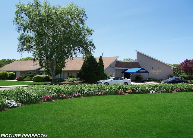 7 Laramie Ct Unit 7, Coram, NY 11727 - view of green lawn
