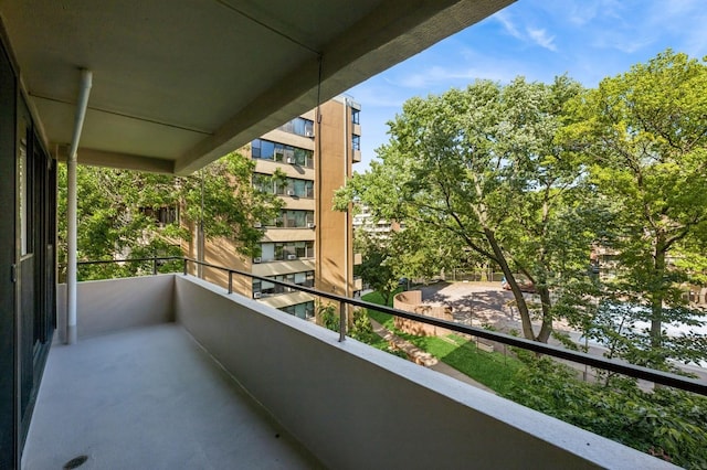 10-11 162nd St Unit 4A, Beechhurst, NY 11357 - view of balcony