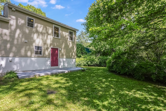7 Adele Ct, Montrose, NY 10567 - back of property with a yard