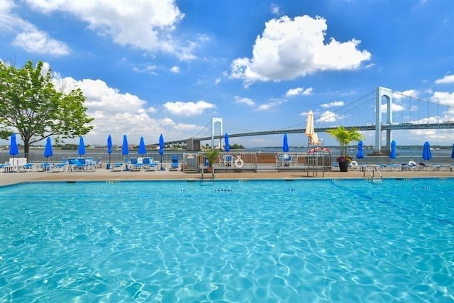 162-21 Powells Cove Blvd Unit 1M, Beechhurst, NY 11357 - view of community pool