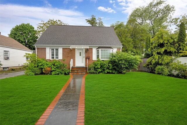 75 Cornwell Ave, Williston Park, NY 11596 - photo 1