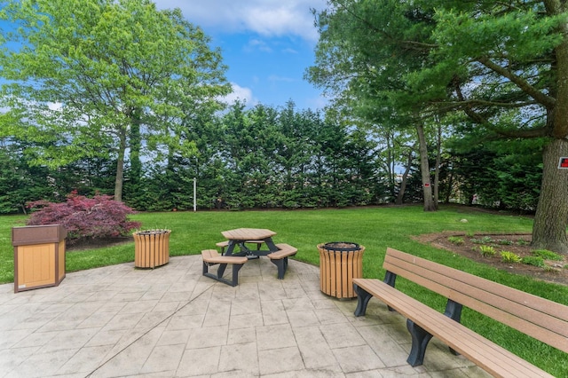 1355 Broadway Unit B20, Hewlett, NY 11557 - view of patio / terrace