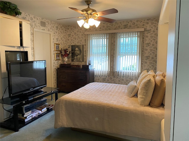 1 Parkview Dr, Middletown, NY 10940 - carpeted bedroom with wallpapered walls and ceiling fan