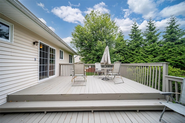 7 Ross Ln, Middletown, NY 10941 - deck with outdoor dining space
