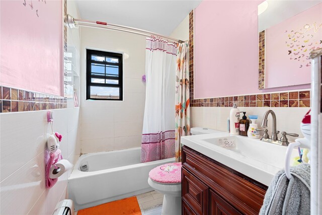 120-15 Cove Ct Unit 90A, College Point, NY 11356 - full bath featuring toilet, vanity, tile walls, shower / tub combo, and baseboard heating