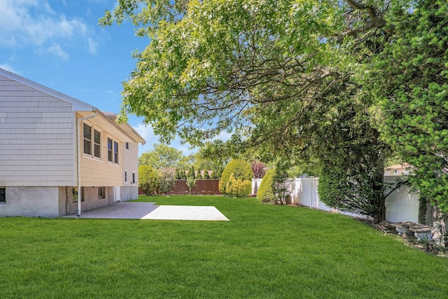 1 Pasture Ct, Commack, NY 11725 - view of yard featuring a patio