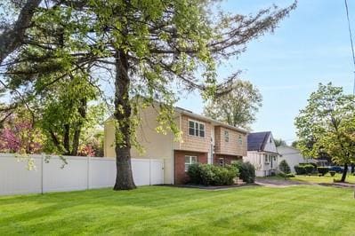 8 Hilltop Ave, West Babylon, NY 11704 - view of back of property