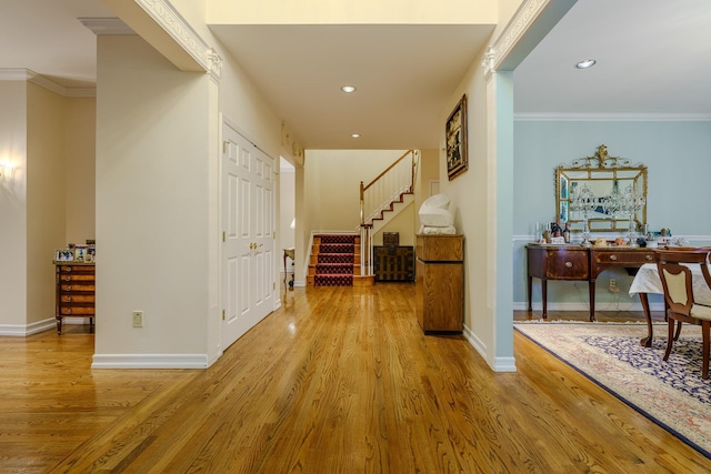 428 Toftree Ct, Roslyn, NY 11576 - photo 3