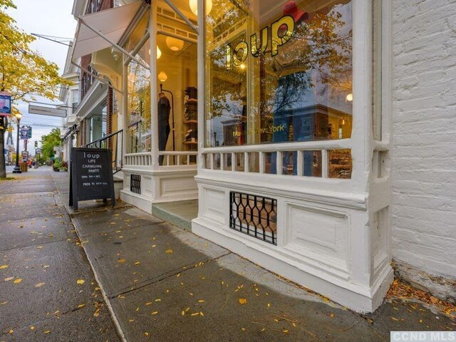 508 Warren St, Hudson, NY 12534 - photo 5