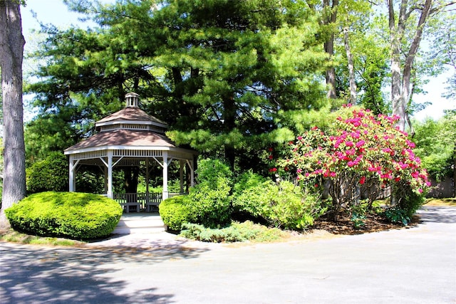 1 Rose Ct, East Islip, NY 11730 - view of home's community with a gazebo