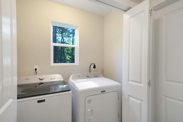 59 Middle Island Blvd, Middle Island, NY 11953 - washroom featuring washing machine and dryer