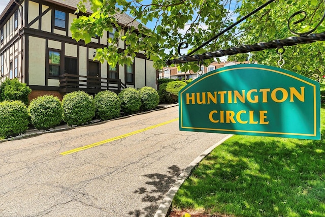 32 Huntington Cir Building 19, Peekskill, NY 10566 - view of community / neighborhood sign