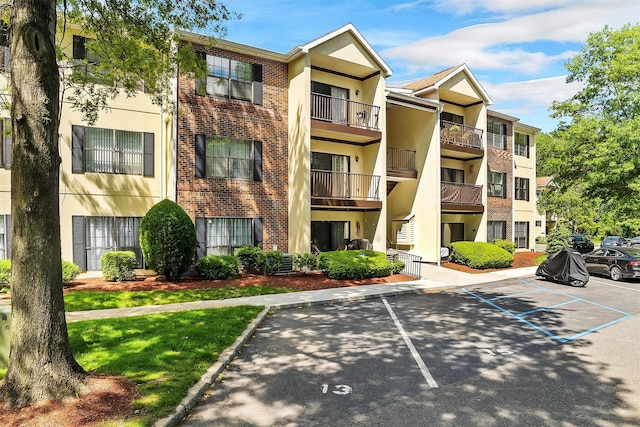 32 Huntington Cir Building 19, Peekskill, NY 10566 - view of apartment building / complex with uncovered parking