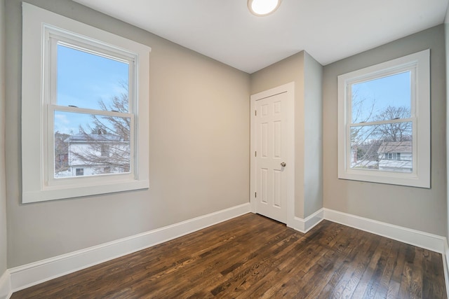 141 Park Ave, Lindenhurst, NY 11757 - photo 17