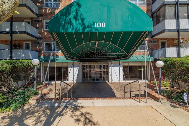 100 Lincoln Ave Unit 4B, Mineola, NY 11501 - view of property