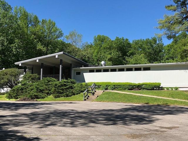 1 Meadowood Path, New Rochelle, NY 10804 - view of front of property