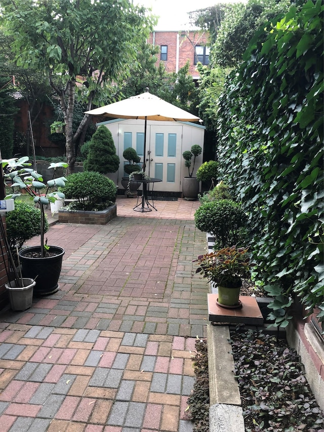 17-12 Starr St, Ridgewood, NY 11385 - view of patio