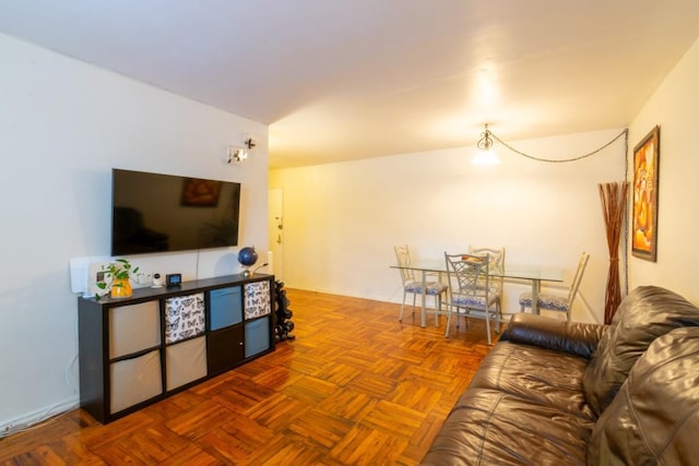 365 Bronx River Rd Unit 2M, Yonkers, NY 10704 - view of living area