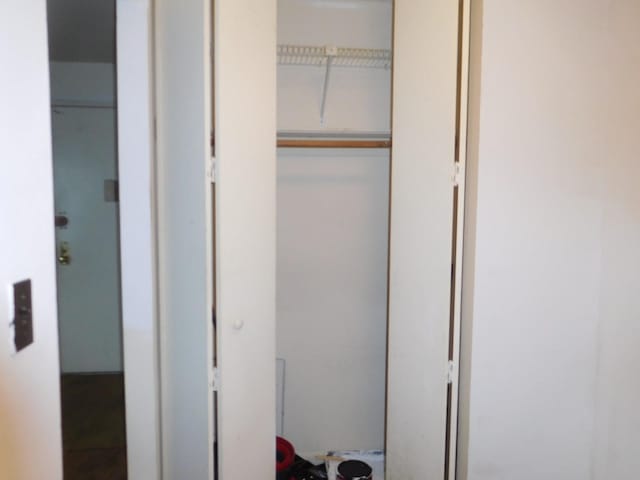 377 N Broadway Unit 601, Yonkers, NY 10701 - view of closet
