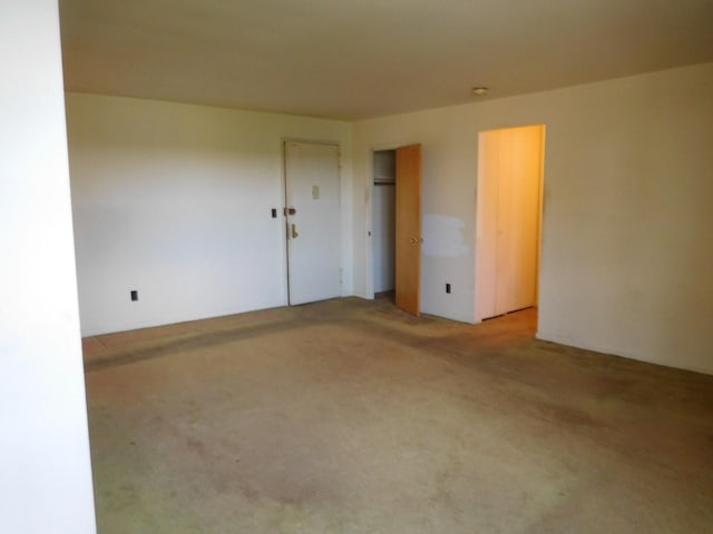 377 N Broadway Unit 601, Yonkers, NY 10701 - unfurnished room with carpet floors