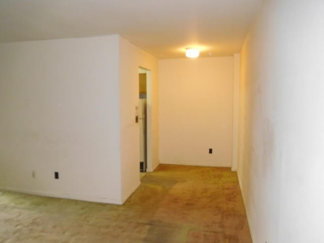 377 N Broadway Unit 601, Yonkers, NY 10701 - hallway featuring light carpet