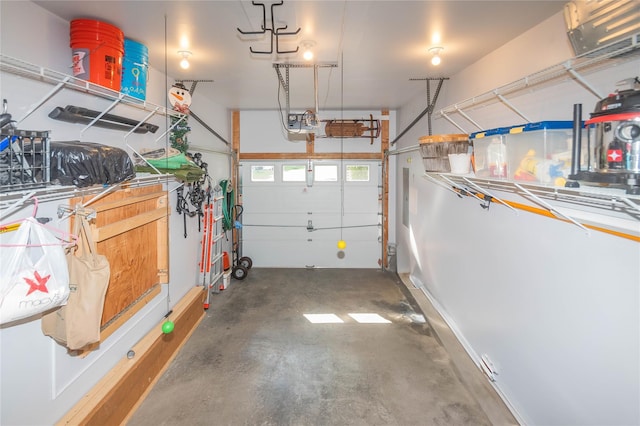 68 Hudson View Ter, Hyde Park, NY 12538 - view of garage