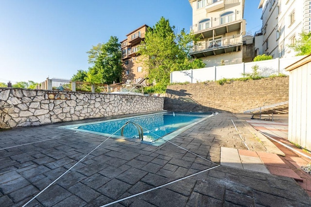 669 W Fingerboard Rd, Staten Island, NY 10305 - view of swimming pool with a patio