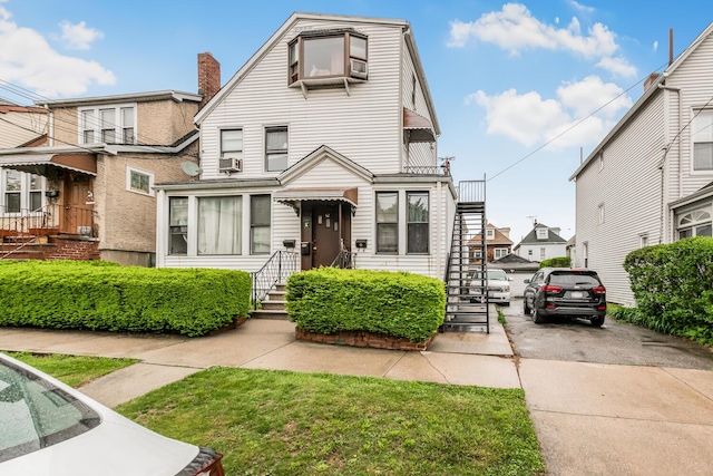 32 Alexander Ave, Yonkers, NY 10704 - townhome / multi-family property featuring cooling unit