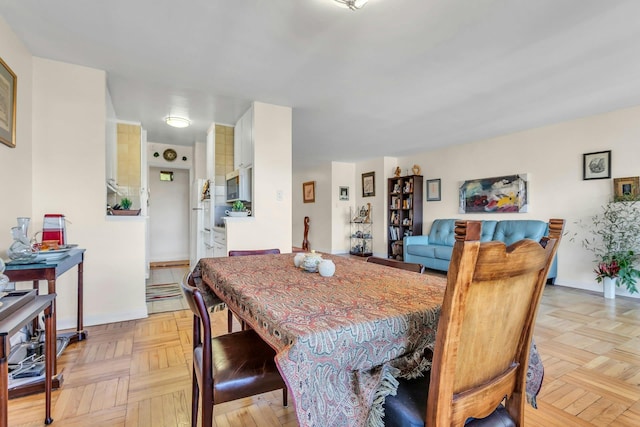 6636 Yellowstone Blvd # 6E, Forest Hills, NY 11375 - dining space with baseboards
