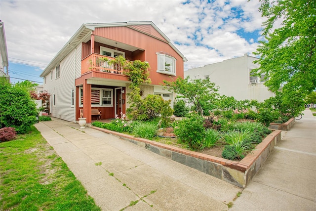 429 E Park Ave, Long Beach, NY 11561 - view of property featuring a balcony