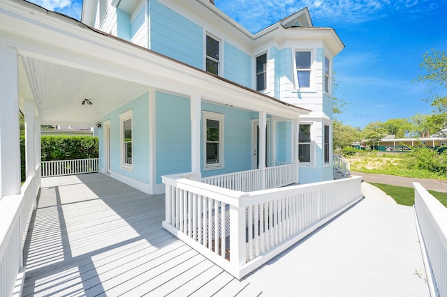 434 Griffing Ave, Riverhead, NY 11901 - view of porch