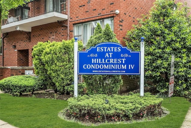 71-14 Sutton Pl Unit 1, Fresh Meadows, NY 11365 - community sign featuring a yard