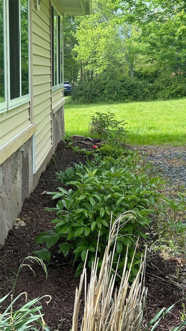 674 Sackett Lake Rd, Monticello, NY 12701 - view of yard