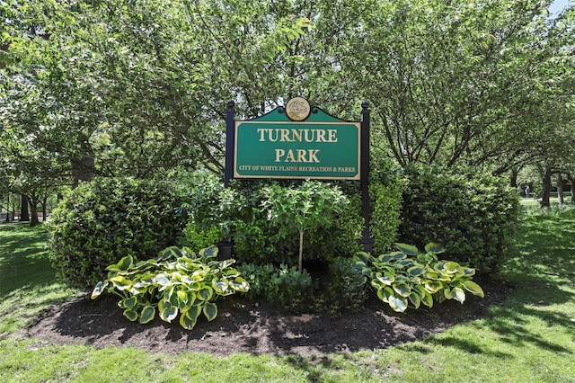 25 Lake St Unit 7K & 7L, White Plains, NY 10603 - view of community sign