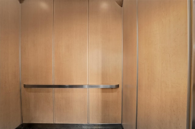 25 Lake St Unit 7K & 7L, White Plains, NY 10603 - detailed view of elevator