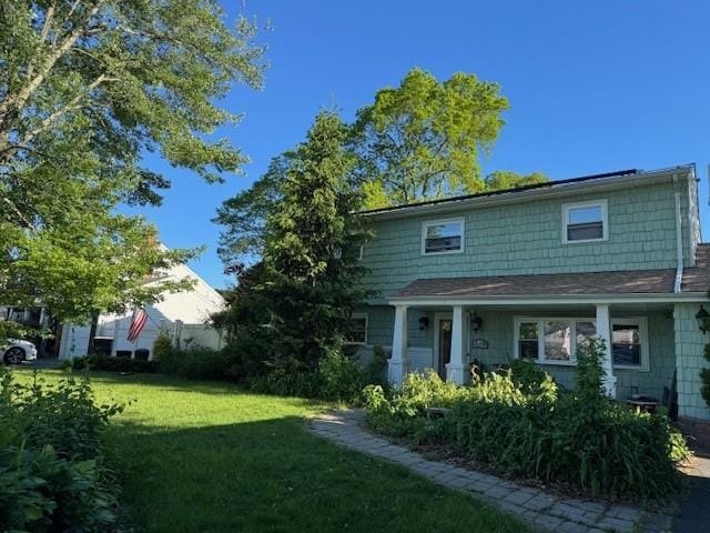 47 Myson St, West Islip, NY 11795 - view of front of property with a front lawn