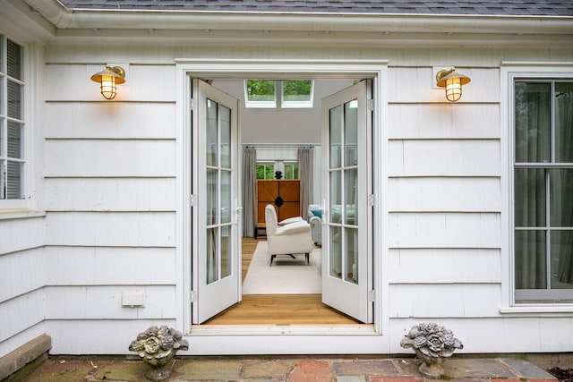 149 Washington Spring Rd, Palisades, NY 10964 - view of exterior entry with roof with shingles