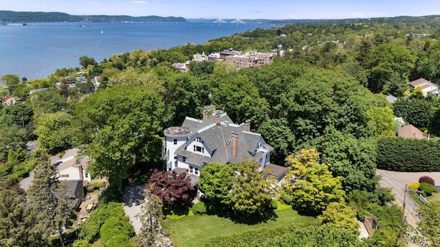 38 Oliphant Ave Unit 6, Dobbs Ferry, NY 10522 - aerial view of property's location with a large body of water