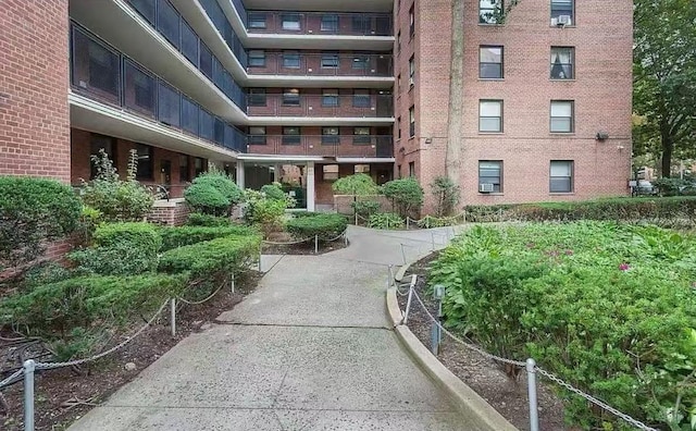 35-11 85th St Unit 6A, Jackson Heights, NY 11756 - view of community