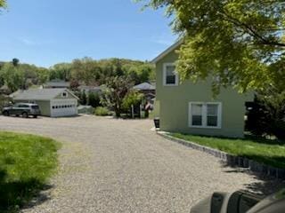86 E Sunnyside Ln, Irvington, NY 10533 - view of dirt / gravel driveway