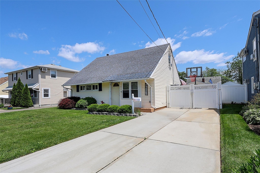 820 Mirabelle Ave, Westbury, NY 11590 - photo 1