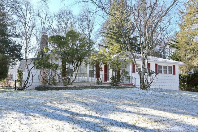 10 Glenbrook Rd, Monsey, NY 10952 - view of front of house with a chimney