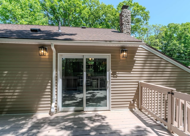 6 Knolls Rd, Poughkeepsie, NY 12601 - view of wooden deck