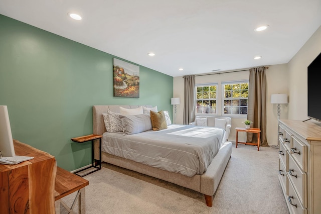 19 Hampshire Ct, Holbrook, NY 11741 - bedroom with light colored carpet, recessed lighting, and baseboards