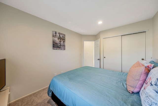 19 Hampshire Ct, Holbrook, NY 11741 - carpeted bedroom with baseboards, recessed lighting, and a closet