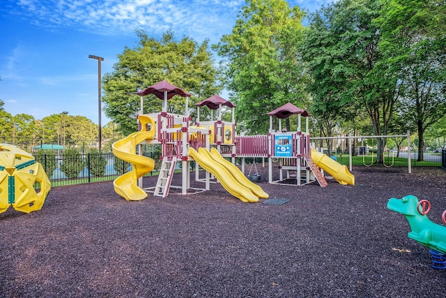 19 Hampshire Ct, Holbrook, NY 11741 - view of community play area