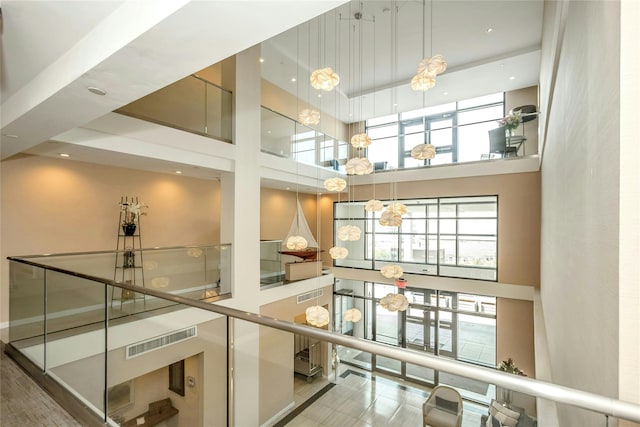 433 Main St Unit 203, Port Washington, NY 11050 - lobby featuring a towering ceiling